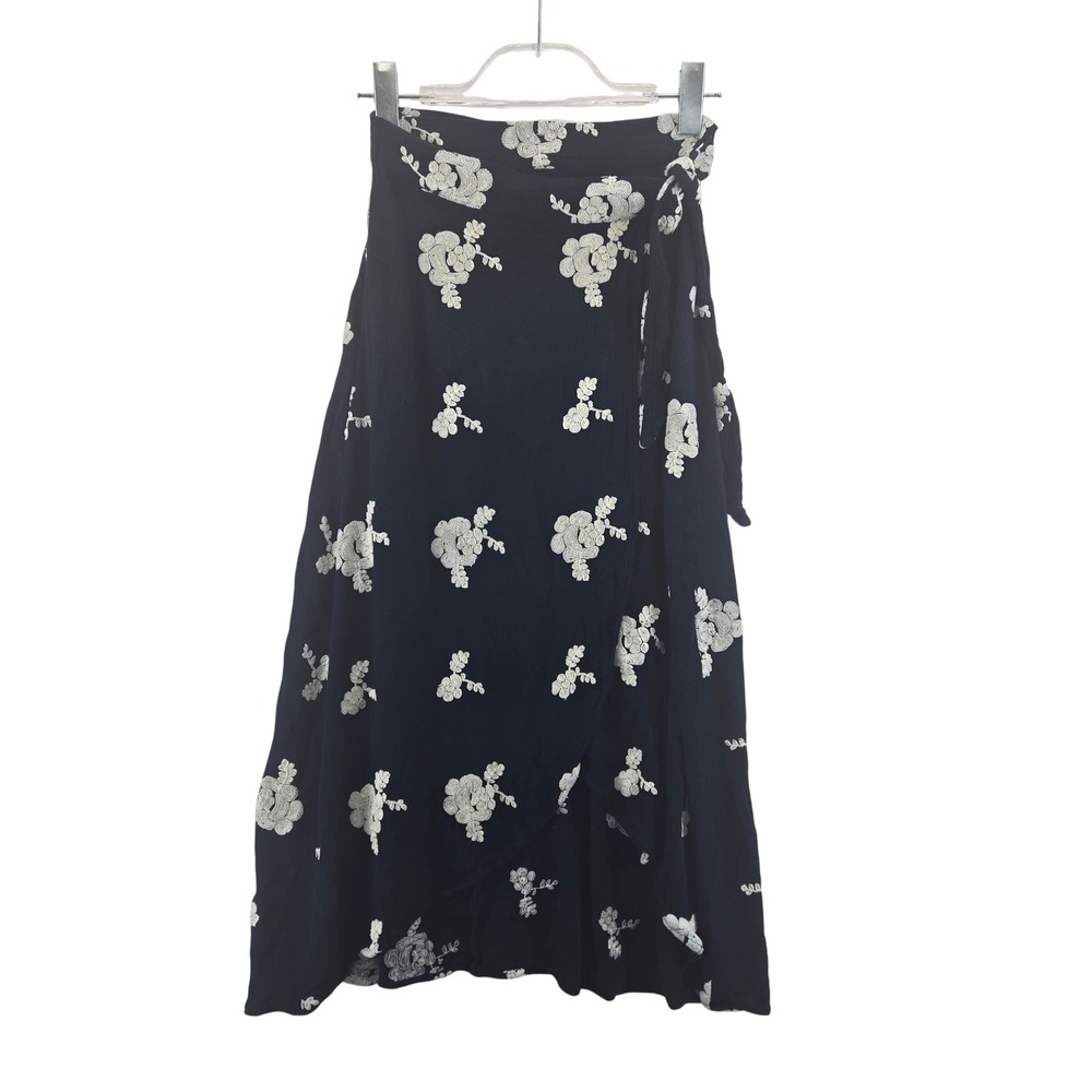 Saks Fifth Avenue Navy Blue Floral Embroidered Mock Wrap‎ Midi Skirt XS Feminine